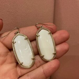 Kendra Scott Elle gold drop earring